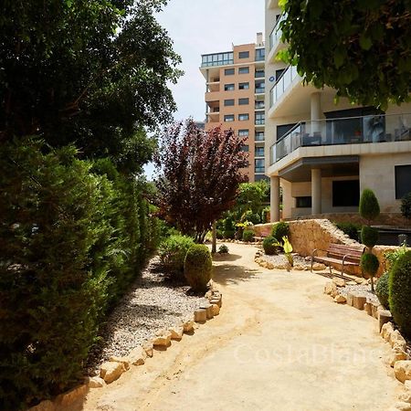 Luxurious, Newly-Renovated Large 2-Bedroom Condo By The Beach Benidorm Dış mekan fotoğraf