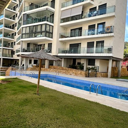 Luxurious, Newly-Renovated Large 2-Bedroom Condo By The Beach Benidorm Dış mekan fotoğraf